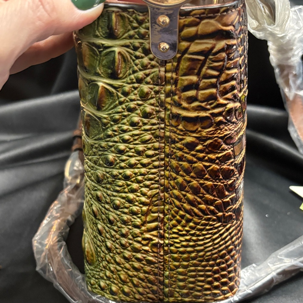 Classic Fashion Vegan Embossed Bag and Wallet Set - Green and Brown - Picture 6 of 6